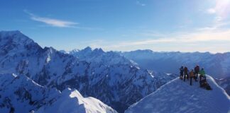 Co zabrać ze sobą na wspinaczkę górską