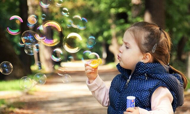 Czy pracownik banku widzi stan konta w innym banku?