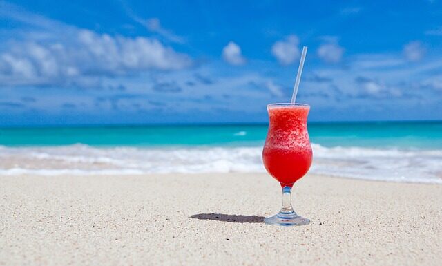 Jak zrobić drinka Żar tropików?