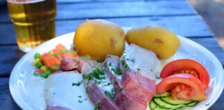 Jak zrobić sos chrzanowy do obiadu?