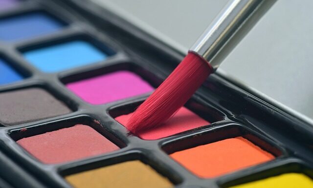 Czym najlepiej malować siatkę?