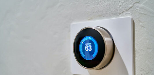 Montaż klimatyzacji w biurze i firmie – jak zaplanować instalację bez przestojów w pracy Montaż klimatyzacji w biurze i firmie